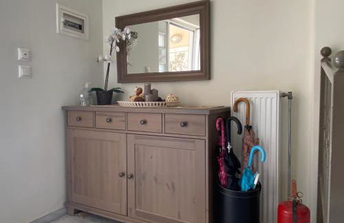 COZY & QUIET CITY APARTMENT - Foto 16