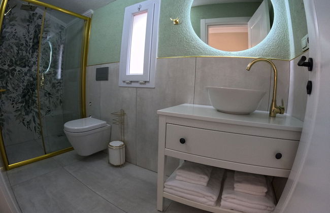 SUIT RABANDO - Photo 14