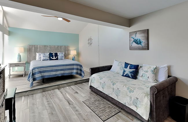 Madeira Beach Yacht Club 215F by Distinctive Beach Rentals - Foto 20