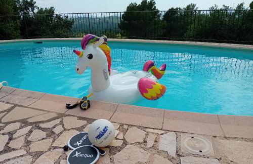 Spacious Villa for 6 - amazing pool and views - Foto 27