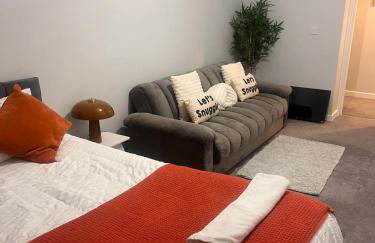 2 Bed Ground Floor Apt - outdoor access in Strood F2 - Photo 1