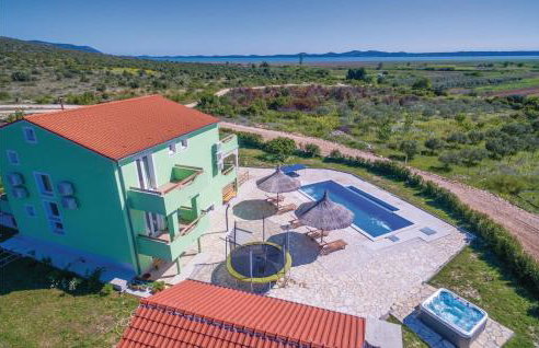 Cozy Home In Pakostane - Foto 2