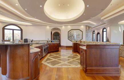 Bay Estate Luxe Waterfront Home w/ Private Pier, Main+guest House, Bay Views - Foto 34