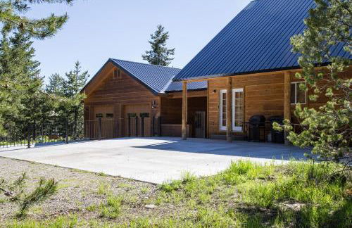 Rimfire Refuge by KABINO Hot Tub Fire Pit Sauna PS3 Grill WiFi Loft - Foto 14