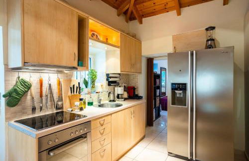 The Secret Garden at Villa Georgia Kalamata - Foto 21