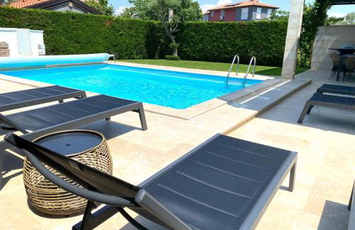 Villa Divina with private heated pool - Photo 9