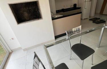 Apartamento com jardim e ar condicionado na sala e quartos na Av Blumenau - Foto 7
