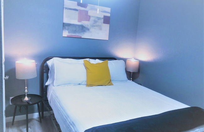 Fascinating 2BR 1BA Near Festive DT and Riverwalk - Foto 9