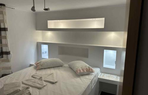 BAZAKOS LUXURY STUDIO KAMPI BEACh - Foto 6