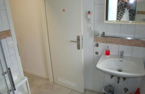 Cenet 1 Zimmer Apartment - Foto 18