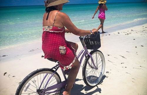 Village Breeze - Heated Pool, Private Patio, Village and Beach! - Foto 29