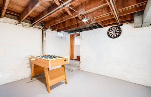 Cozy Family Cottage - Historic Top of The Hill - Foto 36