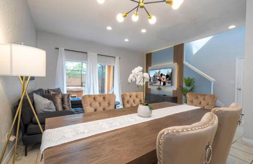 Cozy 4BR Regal Oaks close to Disney - Foto 36