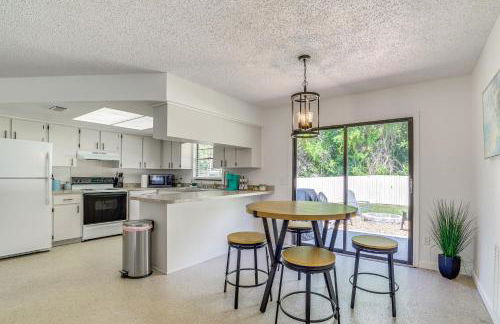 2 Mi to State Parks! Crystal River Home with Yard - Foto 8