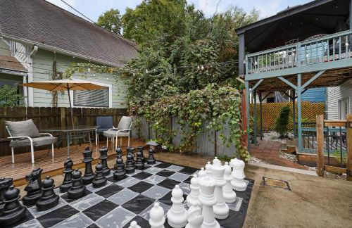 Retreat on Bardstown Road - Yard - Walk to Shops - Foto 3