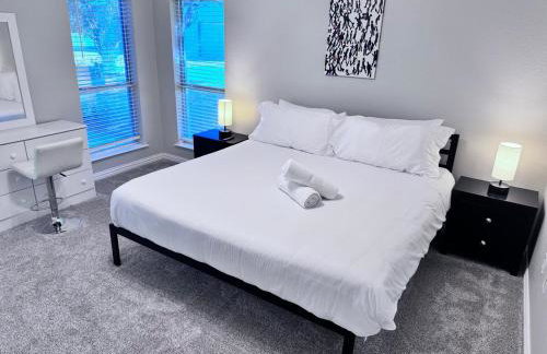 Tranquil 1,5 Acre Retreat with Modern Comfort - Foto 7