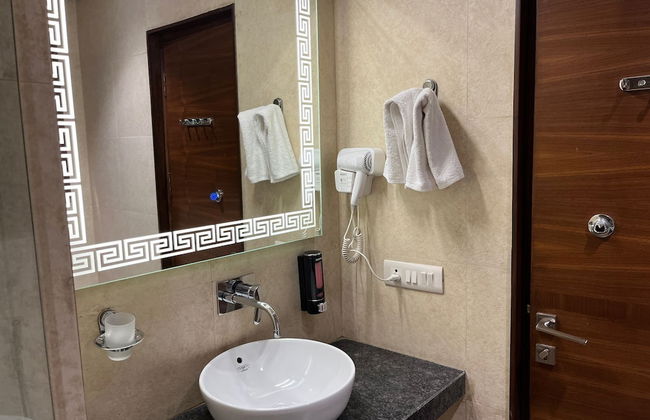 UDS Villa - Next to VFS, Walking to Connaught Place - Foto 53