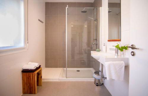 La Ren Lecrés casa piscina jardin y barbacoa - Photo 16