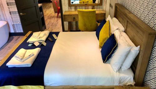 Sandy Balls Holiday Park Pet Friendly Lodge - Foto 2