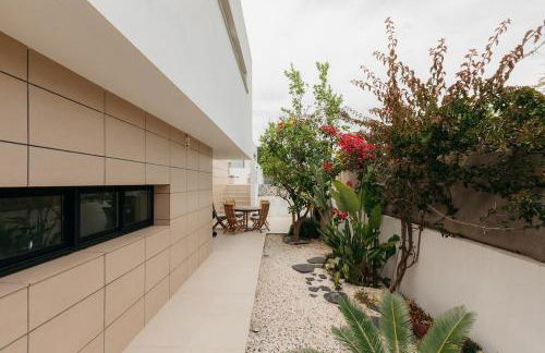 Grand Villa with Pool - Foto 28