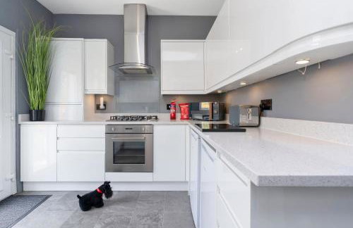 Crewe Apartment - Stylish 2 bedroom apt, Garden, Free parking, Edin City - Foto 6