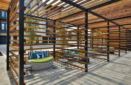 Luxurious New Unit 1Bd1Ba Pool, Golf Sim - Foto 22