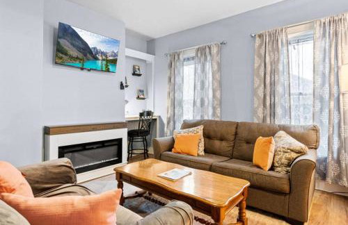 3BR Family Home • 1 mile to Niagara Falls USA - Foto 2