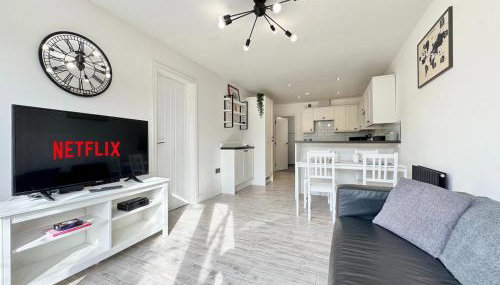 Modern 2 Bedroom Apartment - Near Hospital & Racecourse - Foto 1