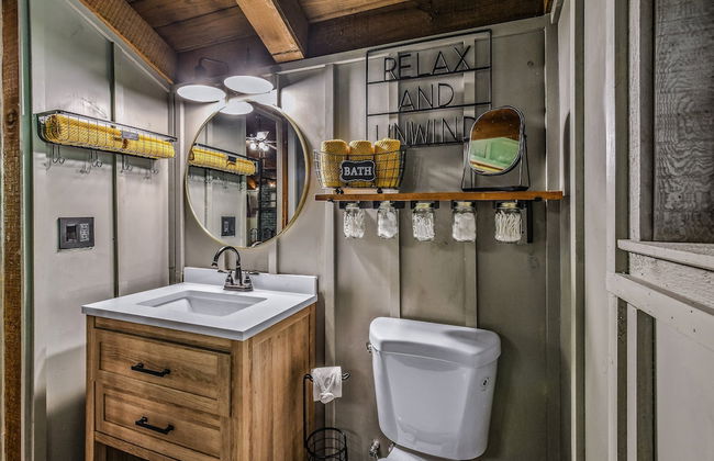 Light'n Bug Bungalow - Photo 15