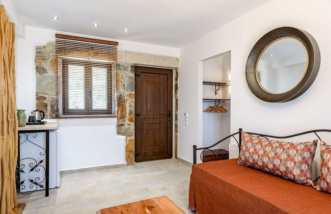 Minos Country Living Apartments - Photo 40