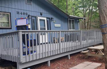 Fun Home in Pocono with Gameroom-Firpit-BBQ Grill-TV and AC in all rooms - Foto 38