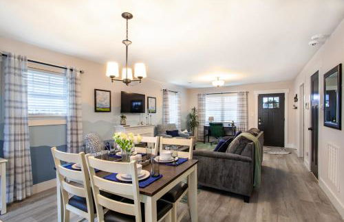 Blue Valley Inn - Hot Tub & Spacious Play Area! - Foto 23