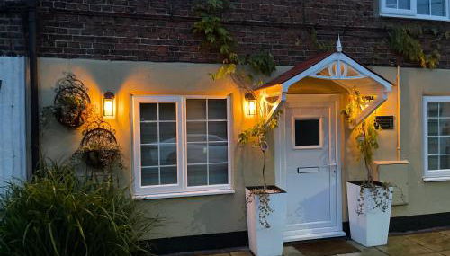 2 Bed Cosy Cottage - Central Bawtry - High End Furnishings - Foto 3