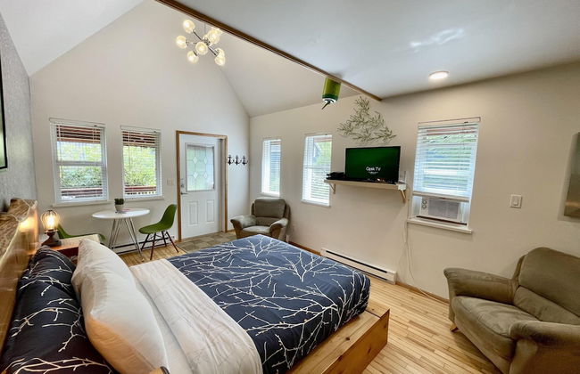 Love Shack - Photo 22