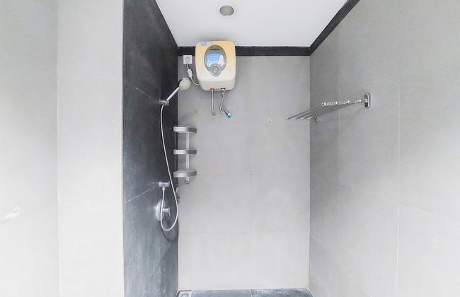 Homey And Modern 1Br At Paddington Heights Apartment - Photo 9