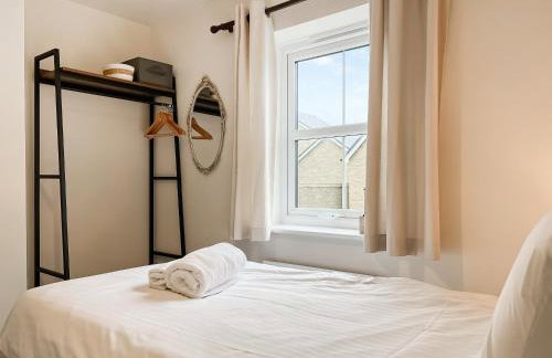 Oakstone House - Photo 12