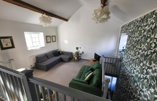 North Cottage - Photo 3