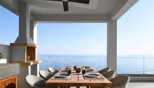 Rozites Luxury Beachfront Villa, By Hellocrete - Foto 4, Other