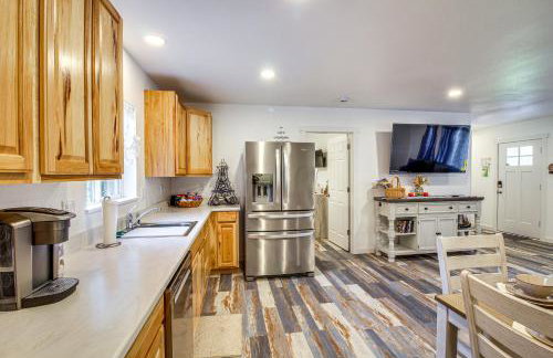 Near Ocean Home Away From Home in Gold Beach - Foto 9