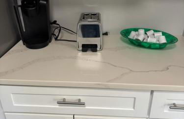 Arlington Heights 5bd 3bth sleeps 14 with driveway parking - Foto 6