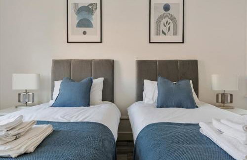 Modern 4 Bedroom House In Woodgreen - Foto 13