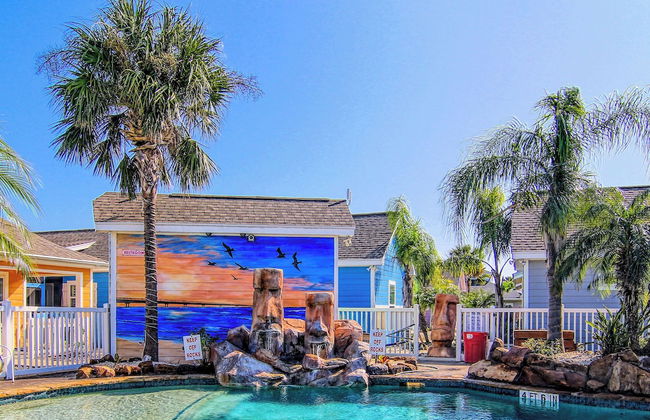 Happiness Comes In Waves by Silver Sands Vacation Rentals - Foto 9