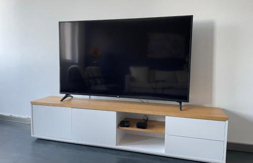 TruRetreats Design Loft für 8 Personen I Riesige Küche I eCharger I 65z SmartTV I 150qm - Foto 7