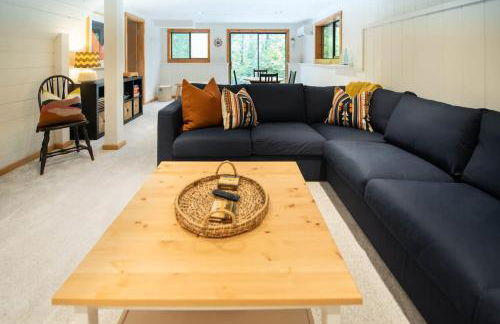 Berkshire Vacation Rentals: Stonebridge Cabin: Modern Amenities Enjoy Nature - Foto 38