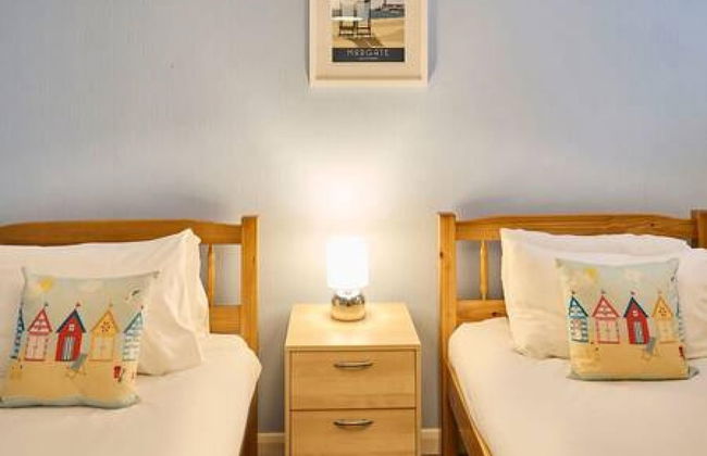 Host Stay Cobb Court - Foto 12