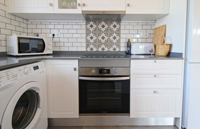 Semi-detached Villa With Pool In Rural Setting - Photo 6