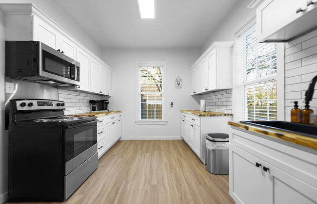 New Charming 2-bedroom Home Minutes to Downtown - Foto 5