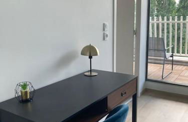 F2 neuf cosy et élégant avec terrasse, parking, WIFI - Foto 11