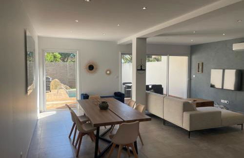 Villa design Cap dAgde piscine et plage - Foto 18