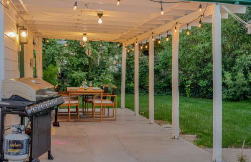 Newly Renovated, Cozy Home - Quiet, Mountain Views - Foto 5